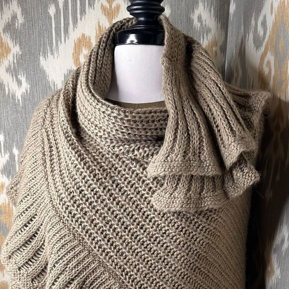 Ralph Lauren Olive Linen Alpaca Knit Ruffle Tiered Wrap - Picture 5 of 16